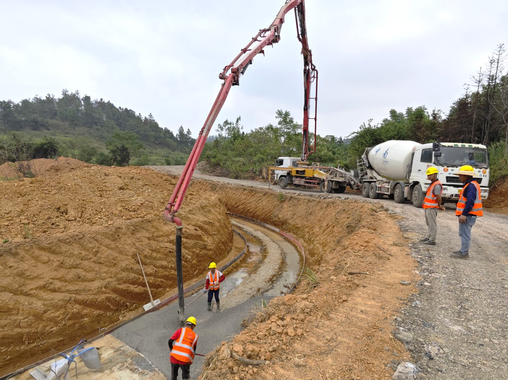 水利工程施工现场